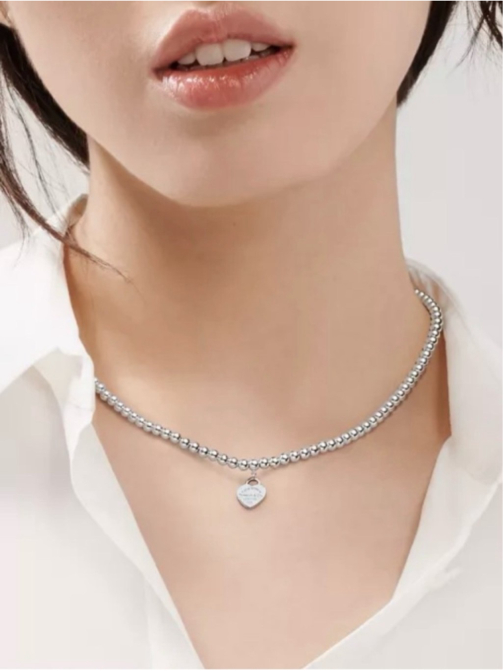 18” Return to Tiffany Blue Enamel Mini Heart Tag Bead Necklace - Picture 4 of 10